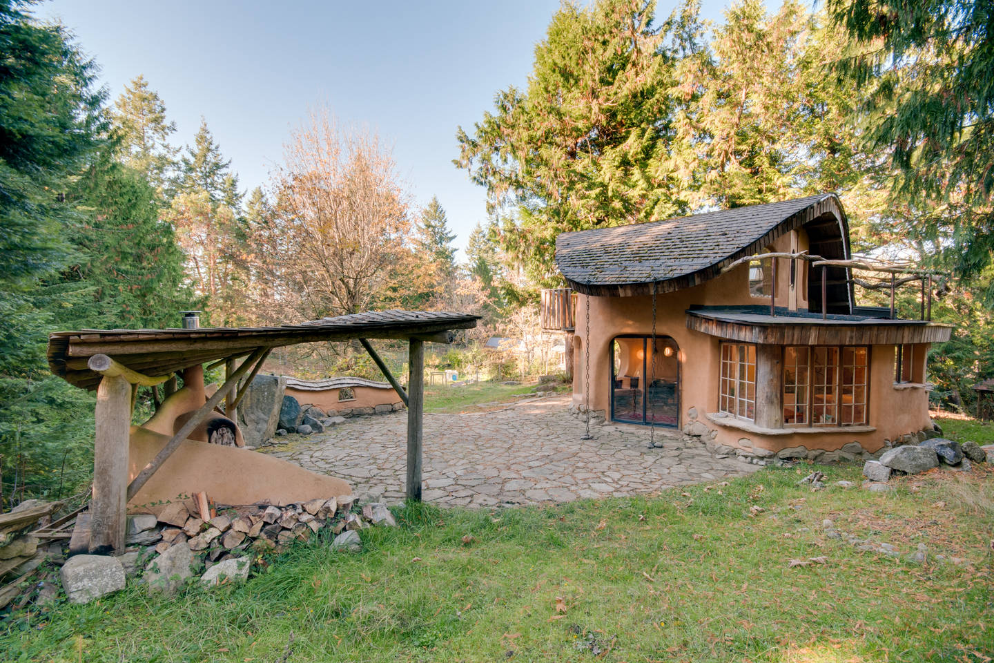 This Mayne Island Cob House Is Amazing | The Year Of Mud