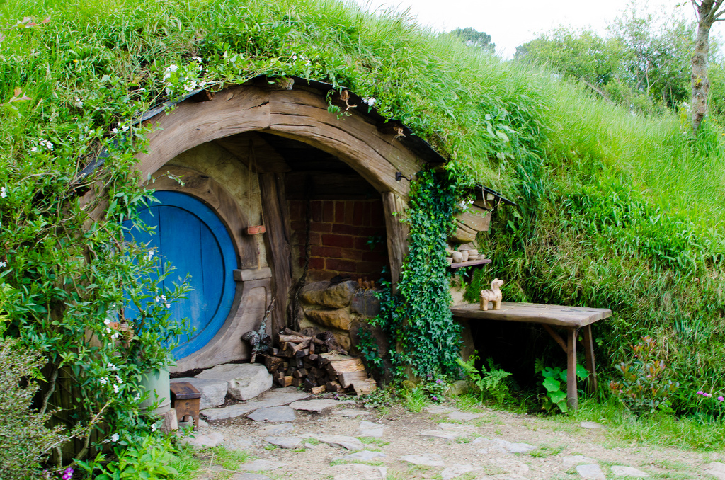 (More) Sweet Hobbit House Pictures | The Hobbit Movie