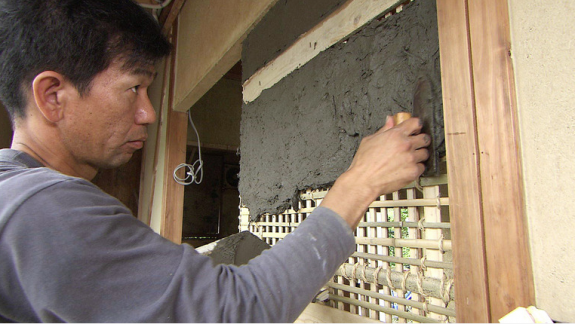 Clay Plaster in Japan: Inspiring Video Documentary